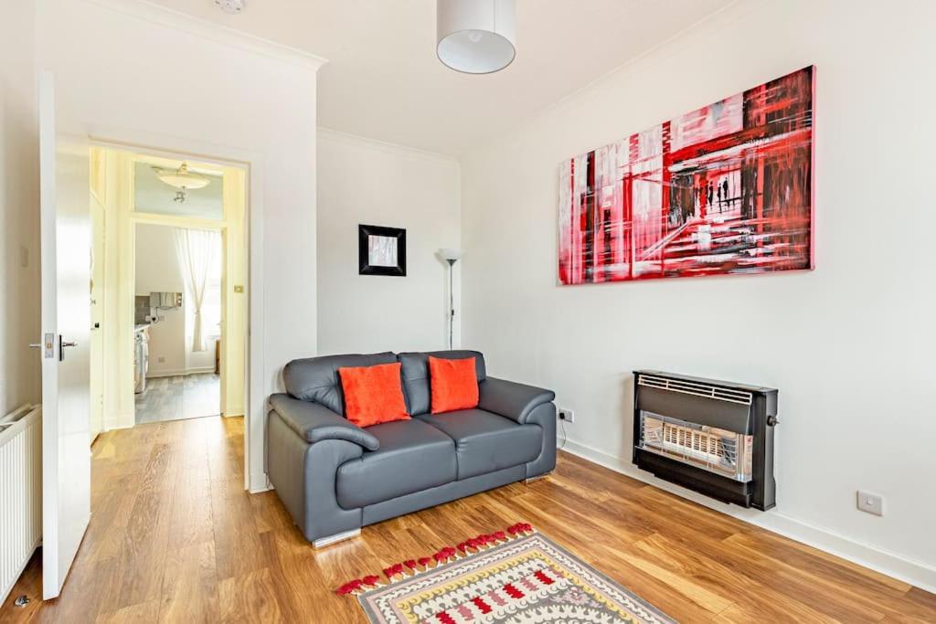 Spacious Stylish Centraly Located Flat Near Beach Largs Exteriér fotografie