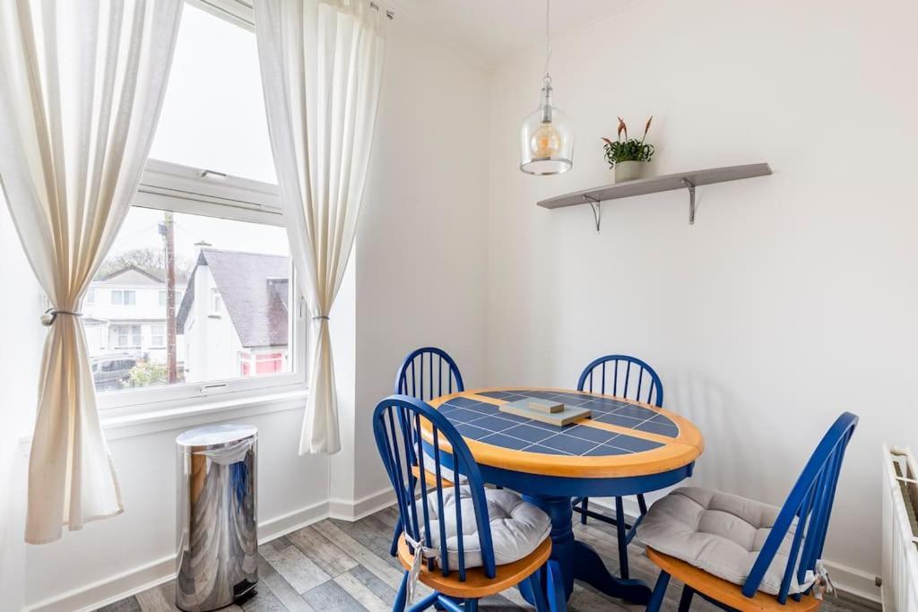 Spacious Stylish Centraly Located Flat Near Beach Largs Exteriér fotografie